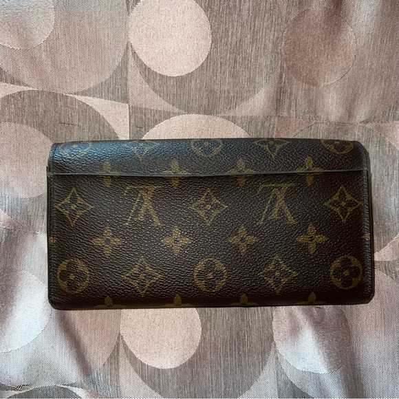LOUIS VUITTON MONOGRAM SARAH LONG WALLET CLUTCH - Picture 2 of 16